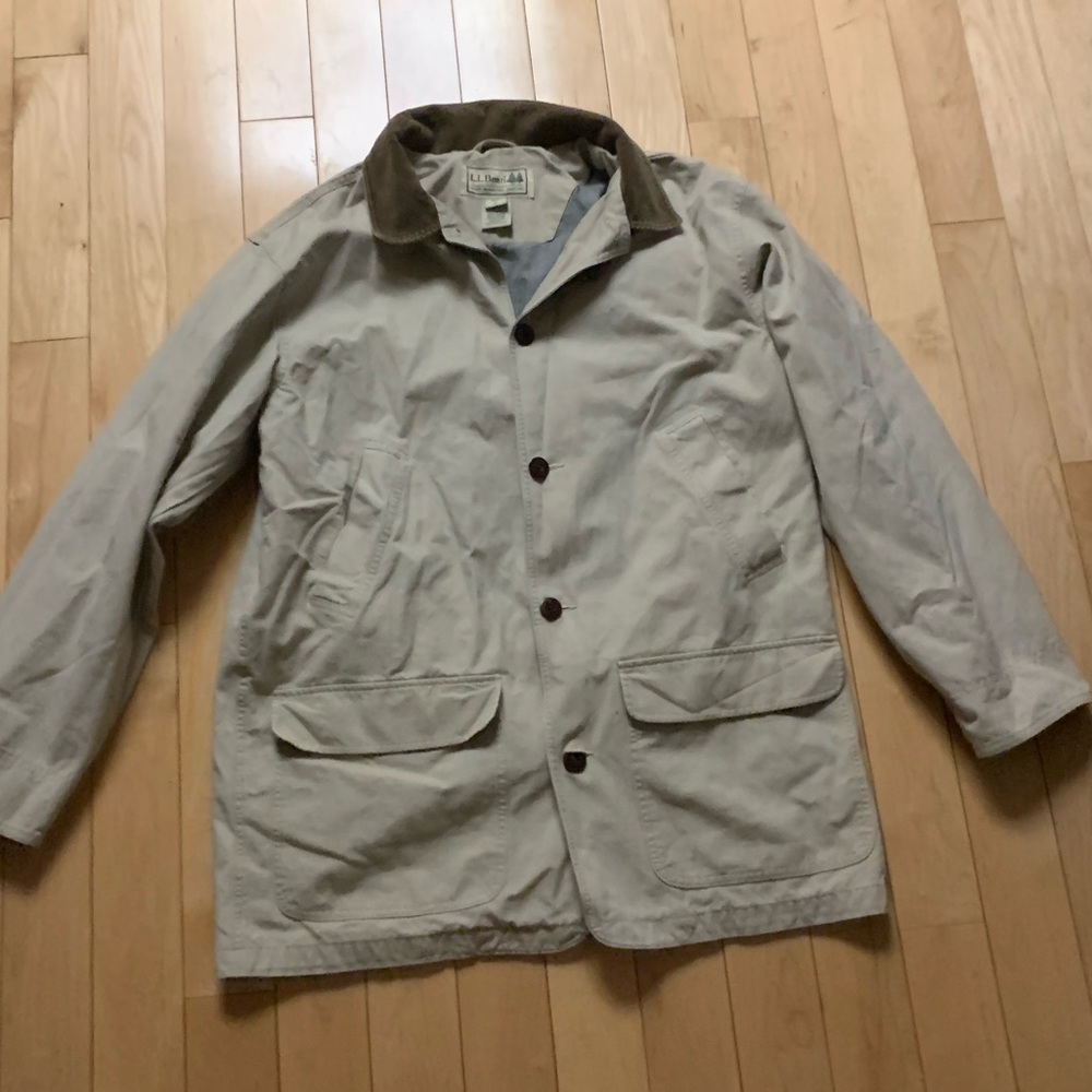 L.L Bean Barn Jacket. Mens Large. Beige/Brown corduroy collar. Clean